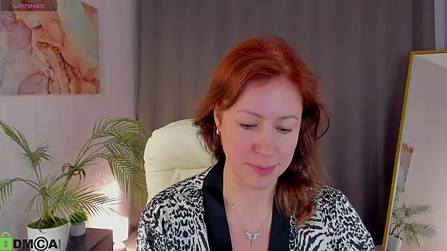 Chat +18 de LeticiaRomano ao vivo