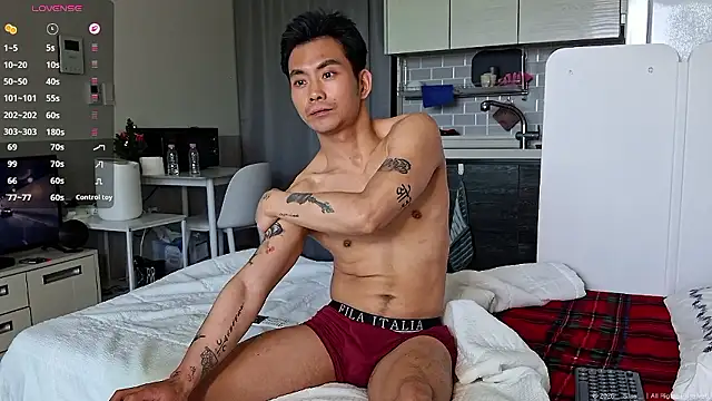 __Silas__ live XXX chat