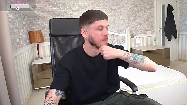 JonahShaw Live XXX-chat