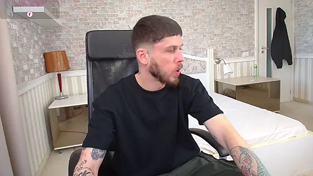 JonahShaw লাইভ XXX চ্যাট