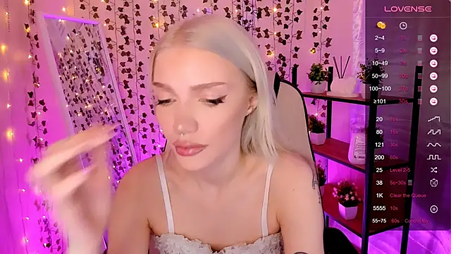 XXX chat uživo modela AnyaTaylor_