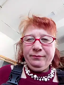 SquirrelFine: онлайн-секс-чат