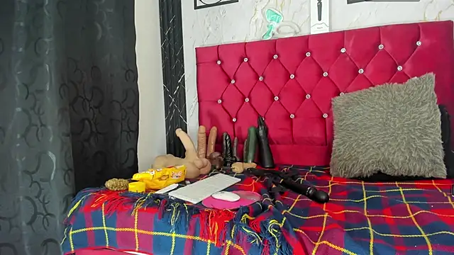 Czat XXX na żywo – Kazsandraa