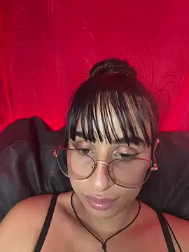 issis22's Live XXX Chat