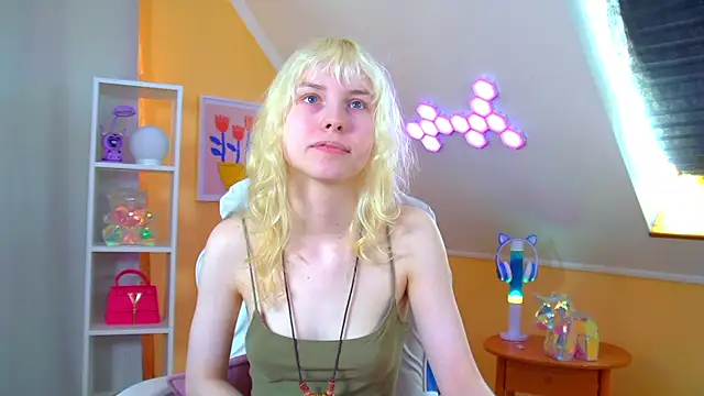 Chat +18 de HannahHollis ao vivo