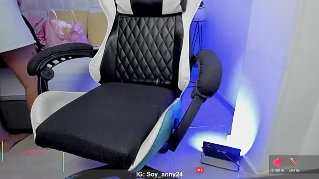 Chatroom XXX en direct de anny_rouse24