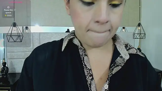 kimCosseyy 现场XXX聊天