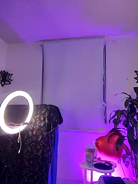 NayeCloud's Live XXX Chat