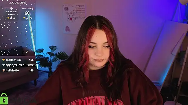 Mia_R0ss Chat XXX in diretta