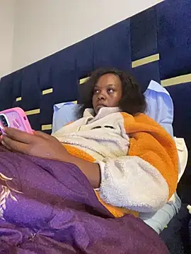 Chatroom XXX en direct de Dellah27