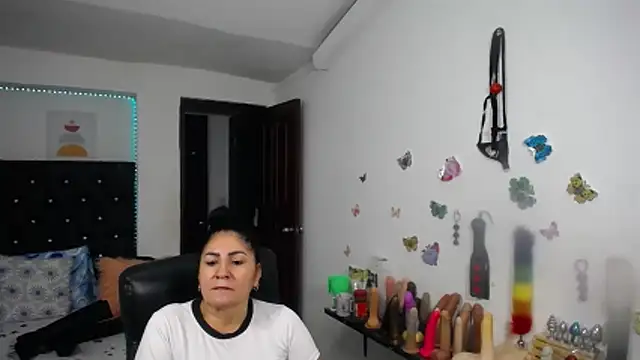 mature_bigboobs10 网络视讯表演