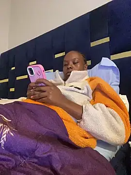 Chatroom XXX en direct de Dellah27