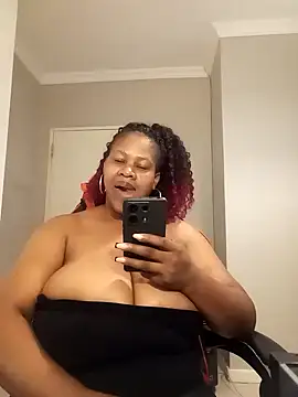 bustylisa1983 Live XXX Chat