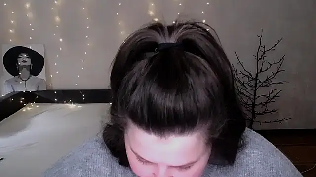 Emily_Mo live XXX chat