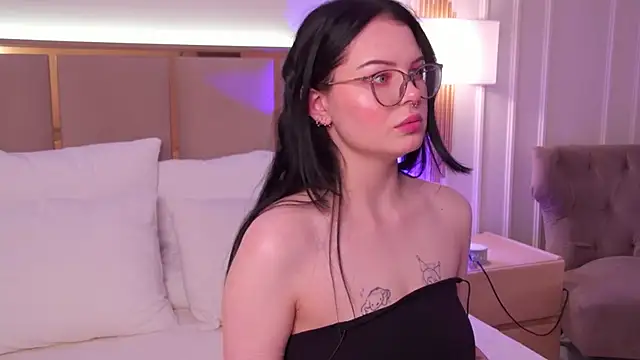 CindyMil live XXX chat