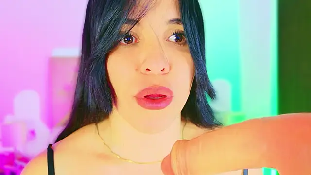 CharlootteEvans live XXX chat