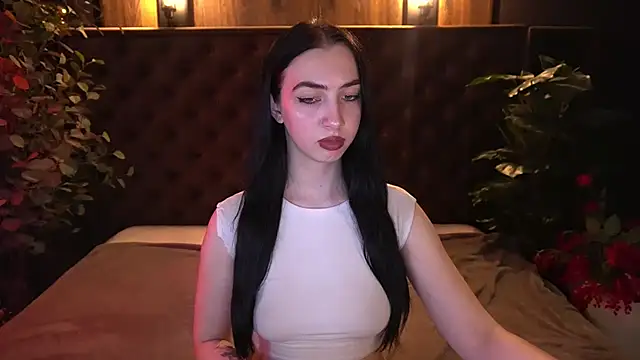 WildKittenX_ live XXX chat