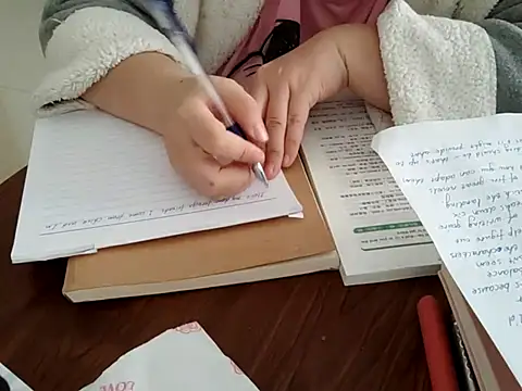 Chatroom XXX en direct de AngelwithEcup