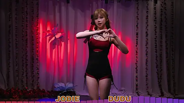 XXX chat uživo modela yznt-dudu