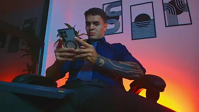 ALPHA_DOMINUS_ 在線直播表演