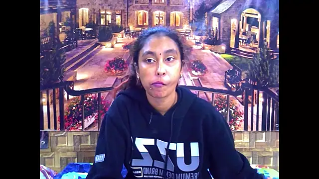 IndianSexyButt live XXX chat