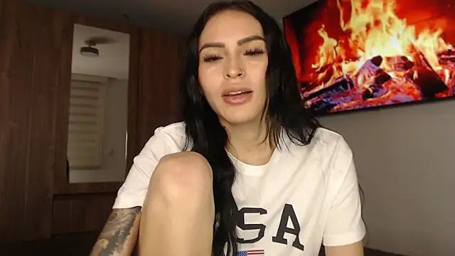 Linda__fiore live XXX chat