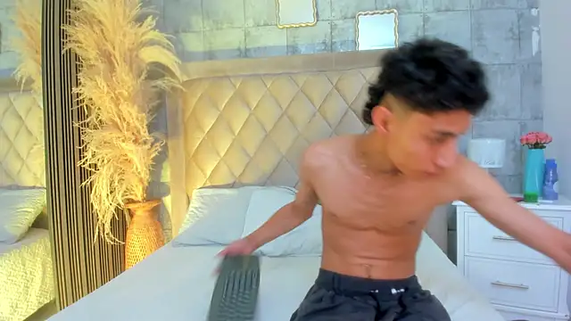 Andrewandlizzy live XXX chat