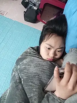 Show modela Lynk2x na web-kameri