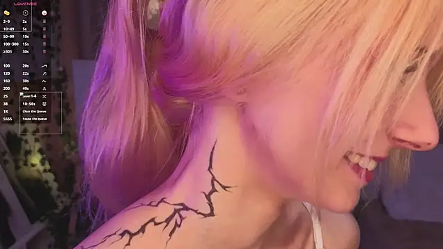 JuanaSumma webcam show