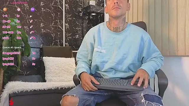 Chatroom XXX en direct de mister_eithan