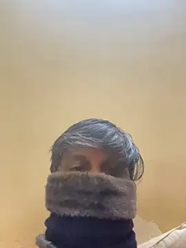 bigsize7inch: διαδικτυακό σόου στην κάμερα