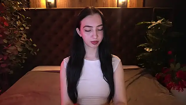 WildKittenX_'s Live XXX Chat