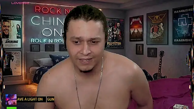 chino_roz's Webcam Show