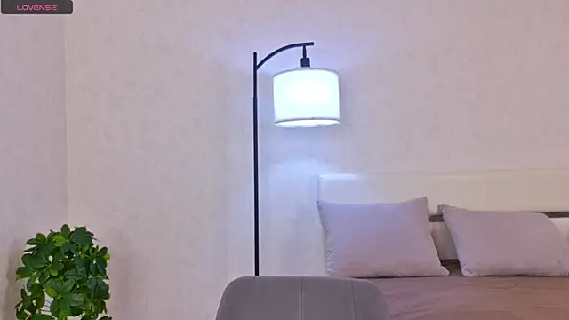 NyraVesperis 现场XXX聊天