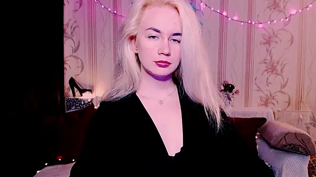 xxxcharismaaa 在線直播表演