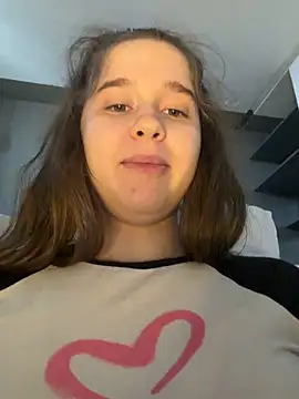 HornyGirlH Webcamshow