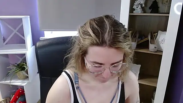 Zoey_Erotic live XXX chat