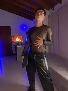 Pokazy przed kamerką – SamaelGarro_