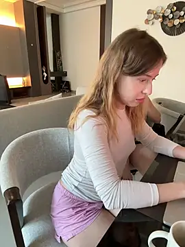 Nura_n_Sarah Show in webcam