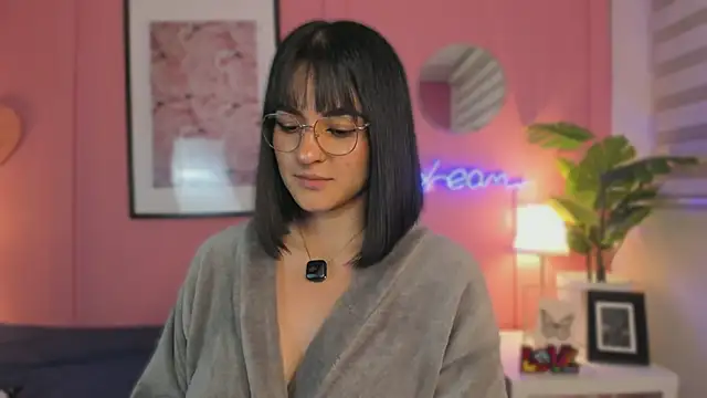 Chat +18 de SoySaraa ao vivo