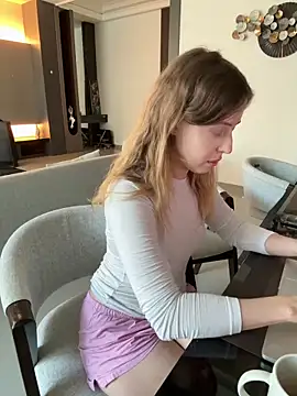 Nura_n_Sarah 在線直播表演