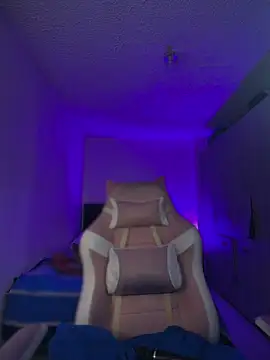 cami_ortiz__のウェブカメラショー