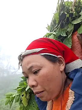 miomio-12's Live XXX Chat