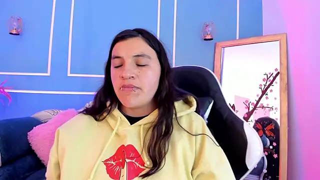 Czat XXX na żywo – TaraTaylorr