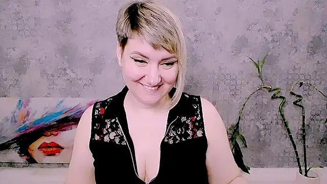 Djullia Live XXX-Chat