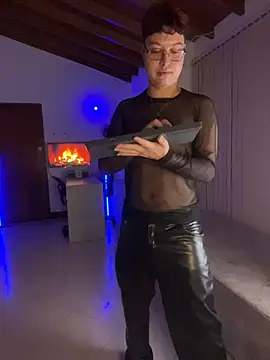 SamaelGarro_ Webcamshow