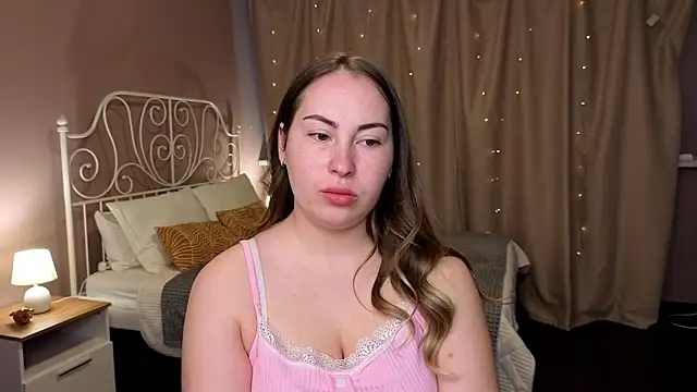 Kira_Fluffy 即時 XXX 聊天