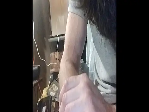 ROBERT0516's Webcam Show