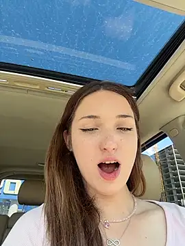 Pokazy przed kamerką – DollyTall