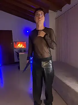 Show modela SamaelGarro_ na web-kameri